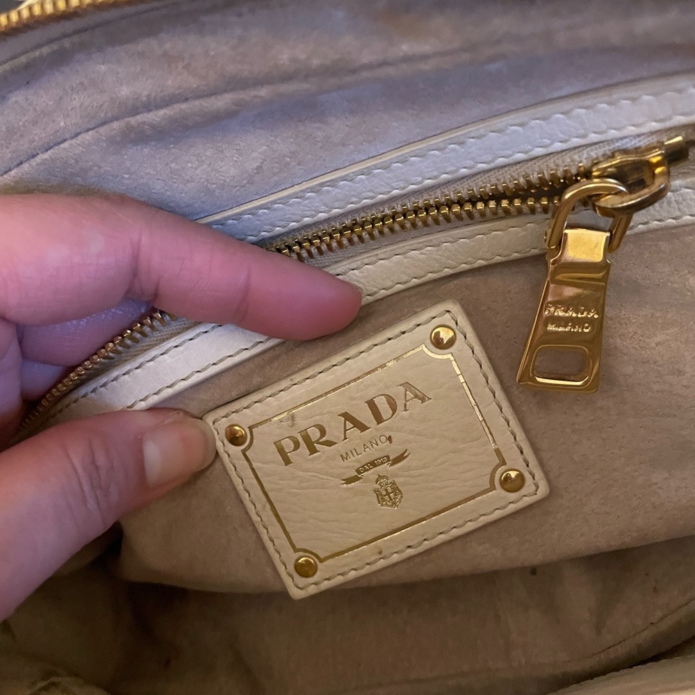 ❌SOLD PRADA❌ - Picture 7 of 16